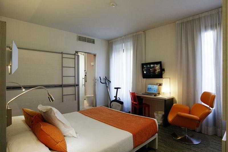 Hotel Petit Palace Canalejas Seville